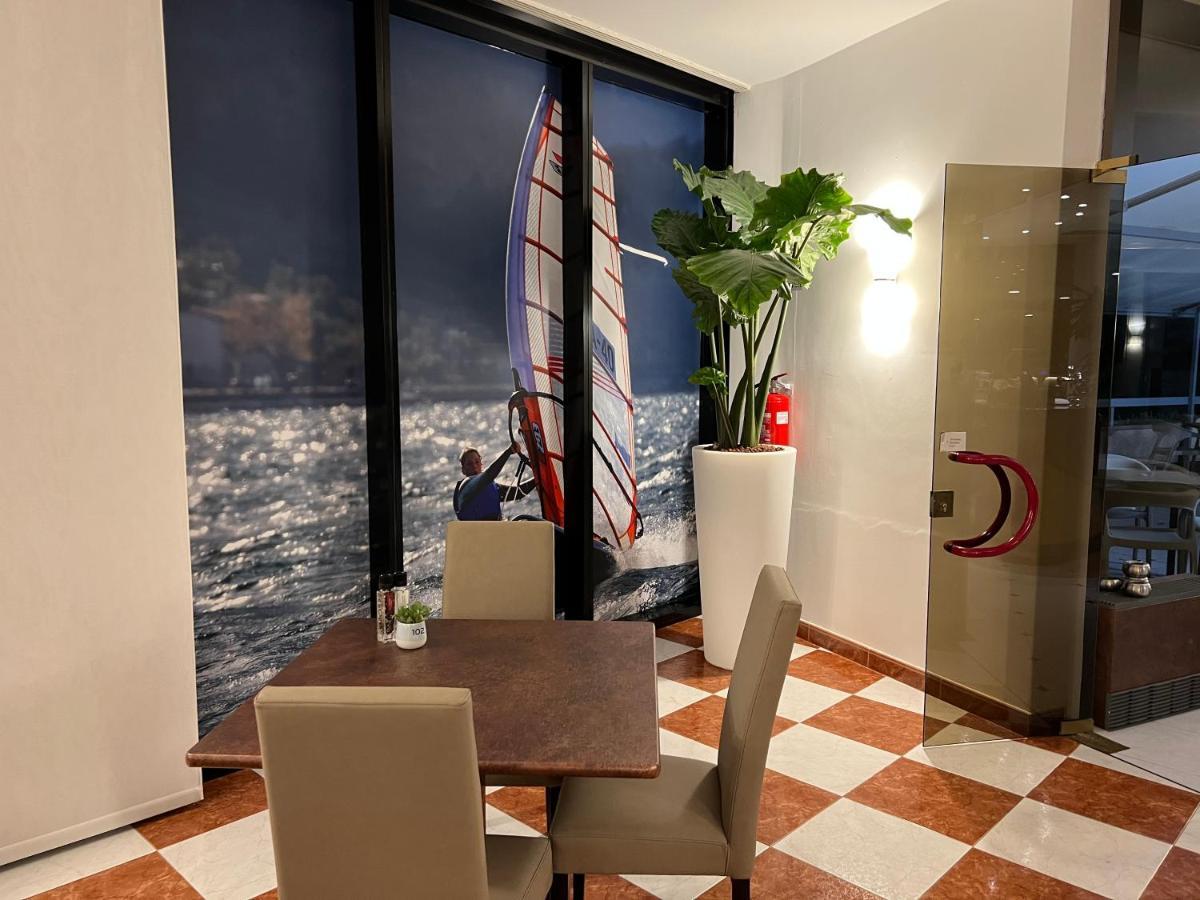 Wind Hotel Malcesine Luaran gambar